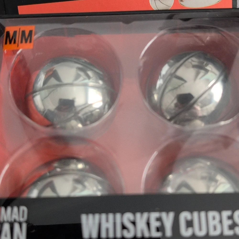 Mad Man Whiskey Cubes - Picture 4 of 4
